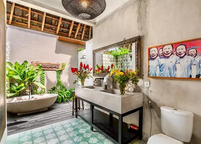 Villa Where Art And Relaxation Meet In Tropical Paradise