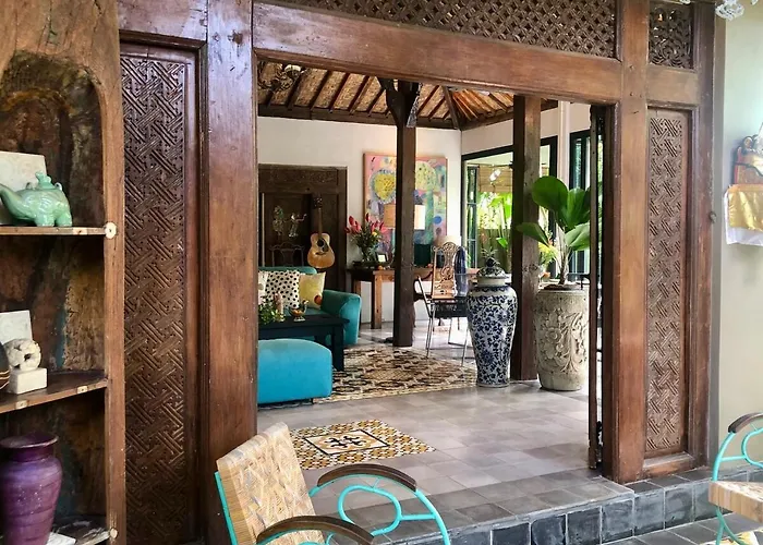 Where Art And Relaxation Meet In Tropical Paradise