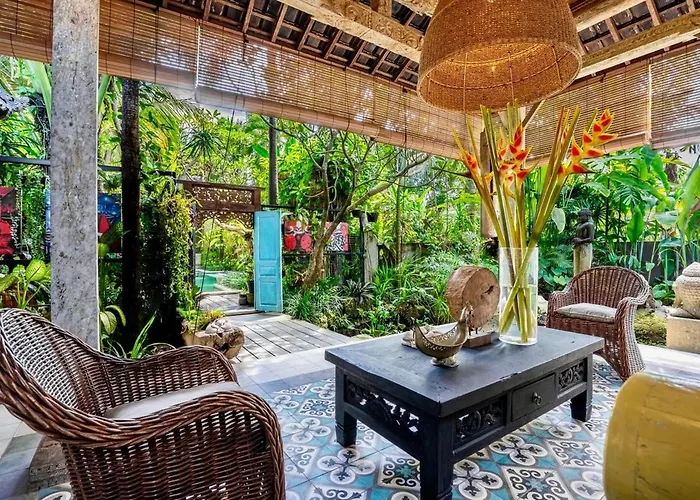 Villa Where Art And Relaxation Meet In Tropical Paradise