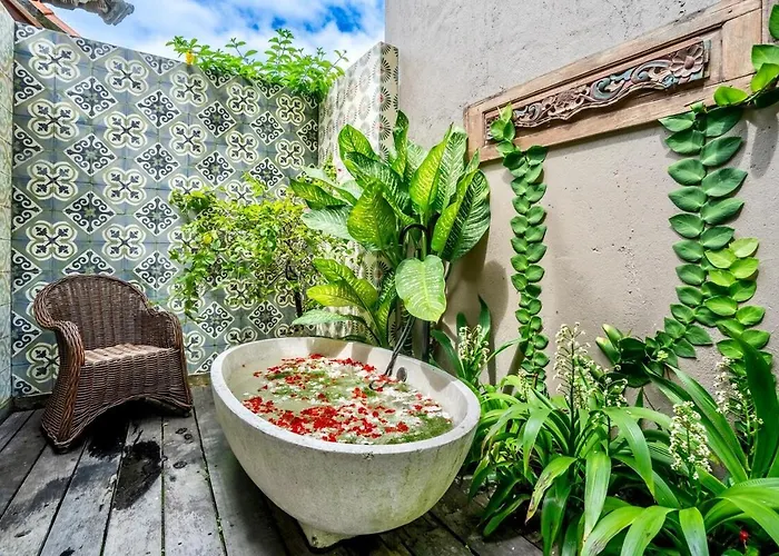 Where Art And Relaxation Meet In Tropical Paradise Villa
