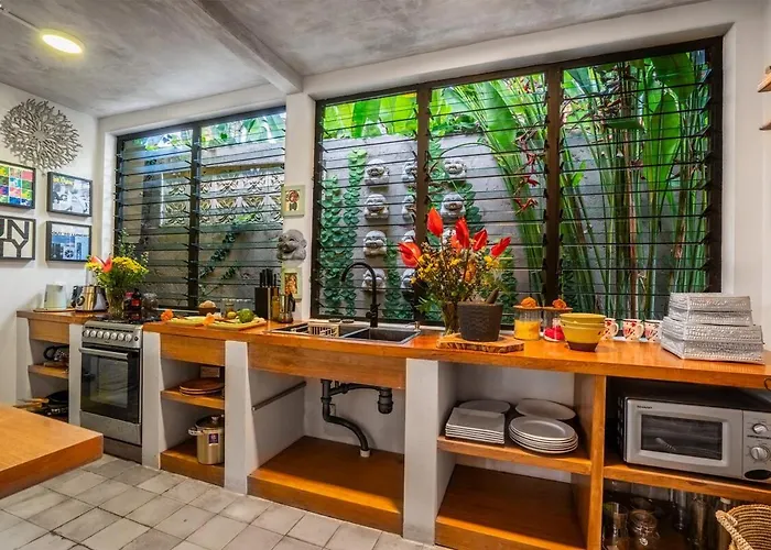 Villa Where Art And Relaxation Meet In Tropical Paradise *