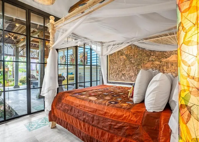 Where Art And Relaxation Meet In Tropical Paradise Villa