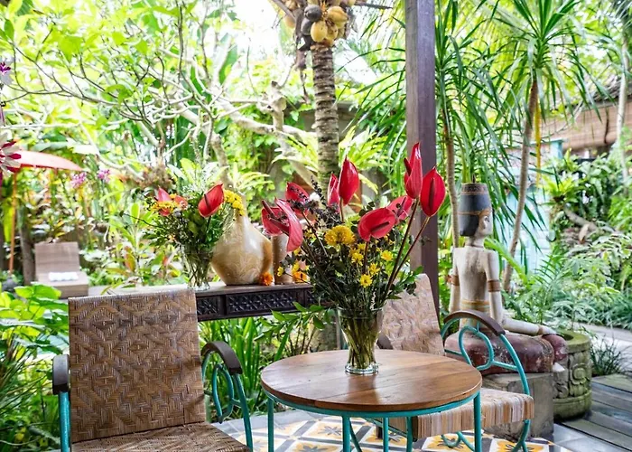 Villa Where Art And Relaxation Meet In Tropical Paradise *