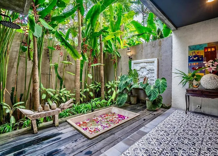 Villa Where Art And Relaxation Meet In Tropical Paradise *
