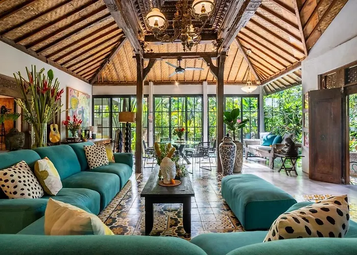 Where Art And Relaxation Meet In Tropical Paradise Villa