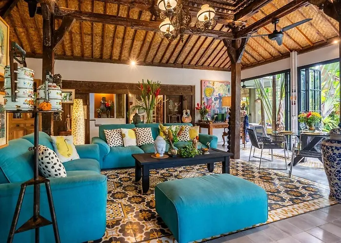 Where Art And Relaxation Meet In Tropical Paradise Villa *