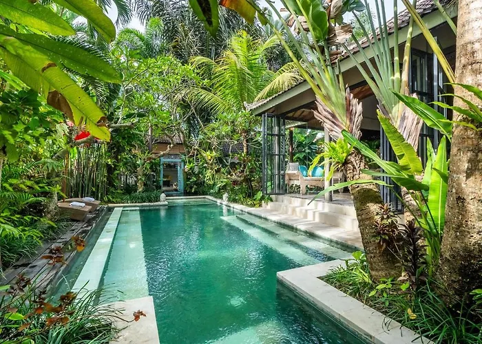 Where Art And Relaxation Meet In Tropical Paradise Villa *
