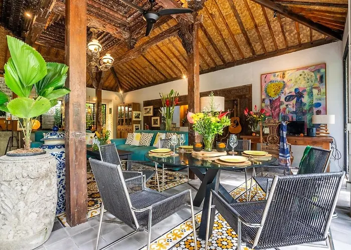 Villa Where Art And Relaxation Meet In Tropical Paradise *