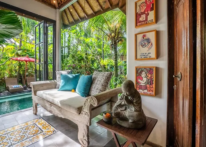 Where Art And Relaxation Meet In Tropical Paradise *