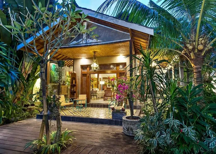 Villa Where Art And Relaxation Meet In Tropical Paradise *