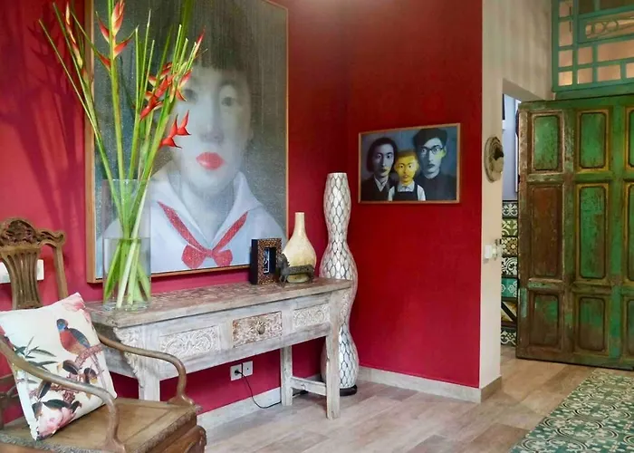 Villa Where Art And Relaxation Meet In Tropical Paradise *