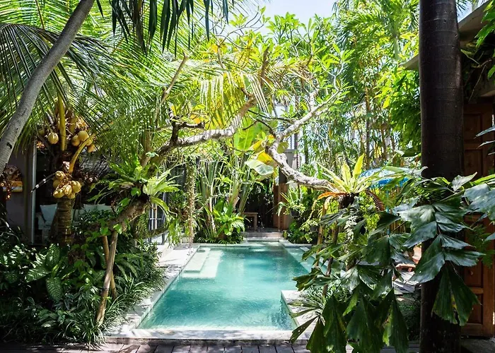 Where Art And Relaxation Meet In Tropical Paradise Villa *